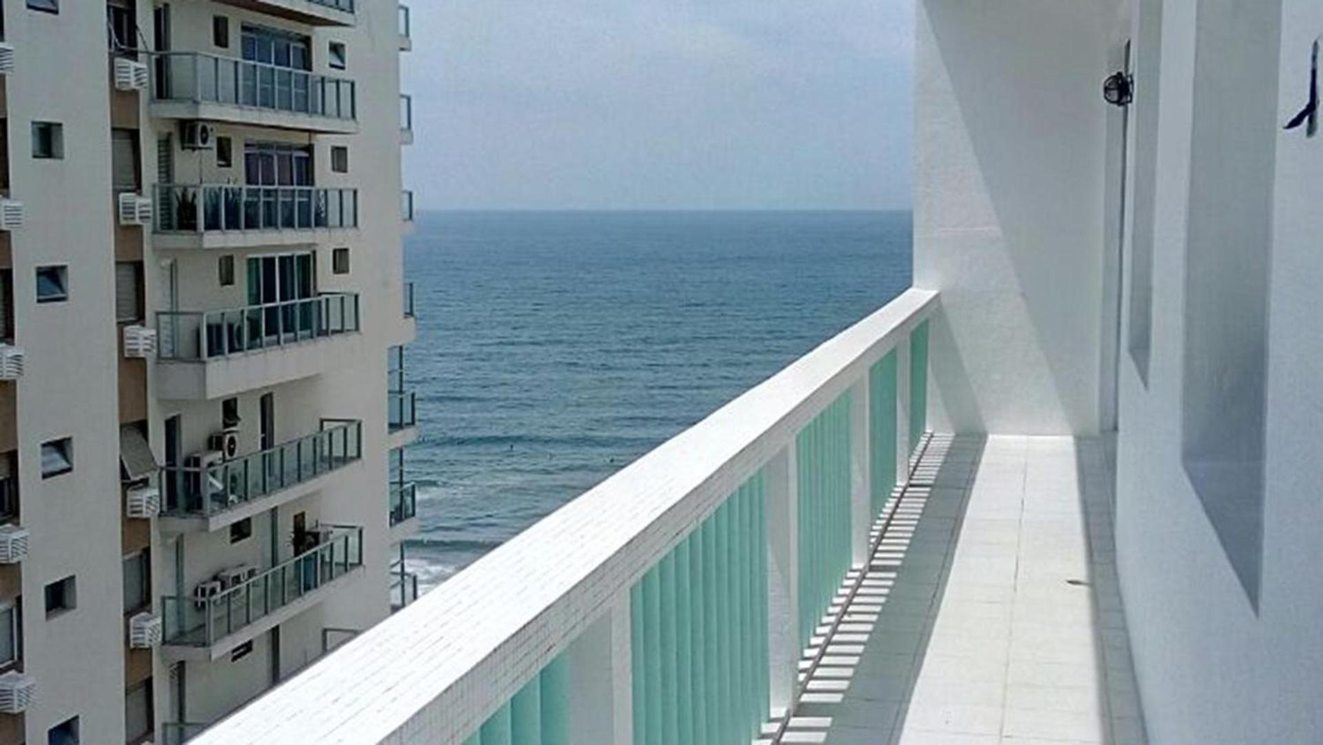 Pe Na Areia. * Guaruja